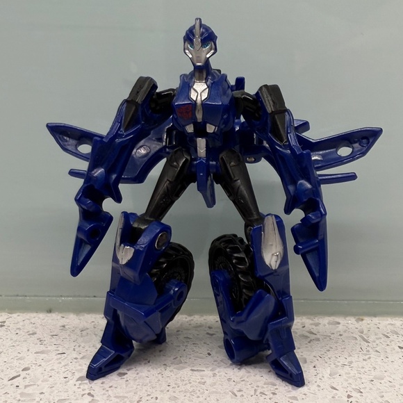 Transformers Prime ARCEE Cyberverse 3" Motorcycle Figure - Picture 2 of 4